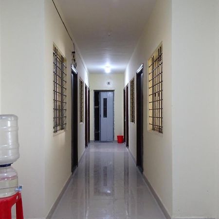 Imperial Pg Services Poona Buitenkant foto